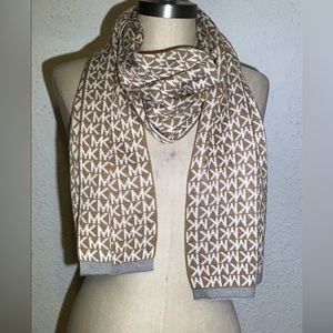 Michael kors scarf